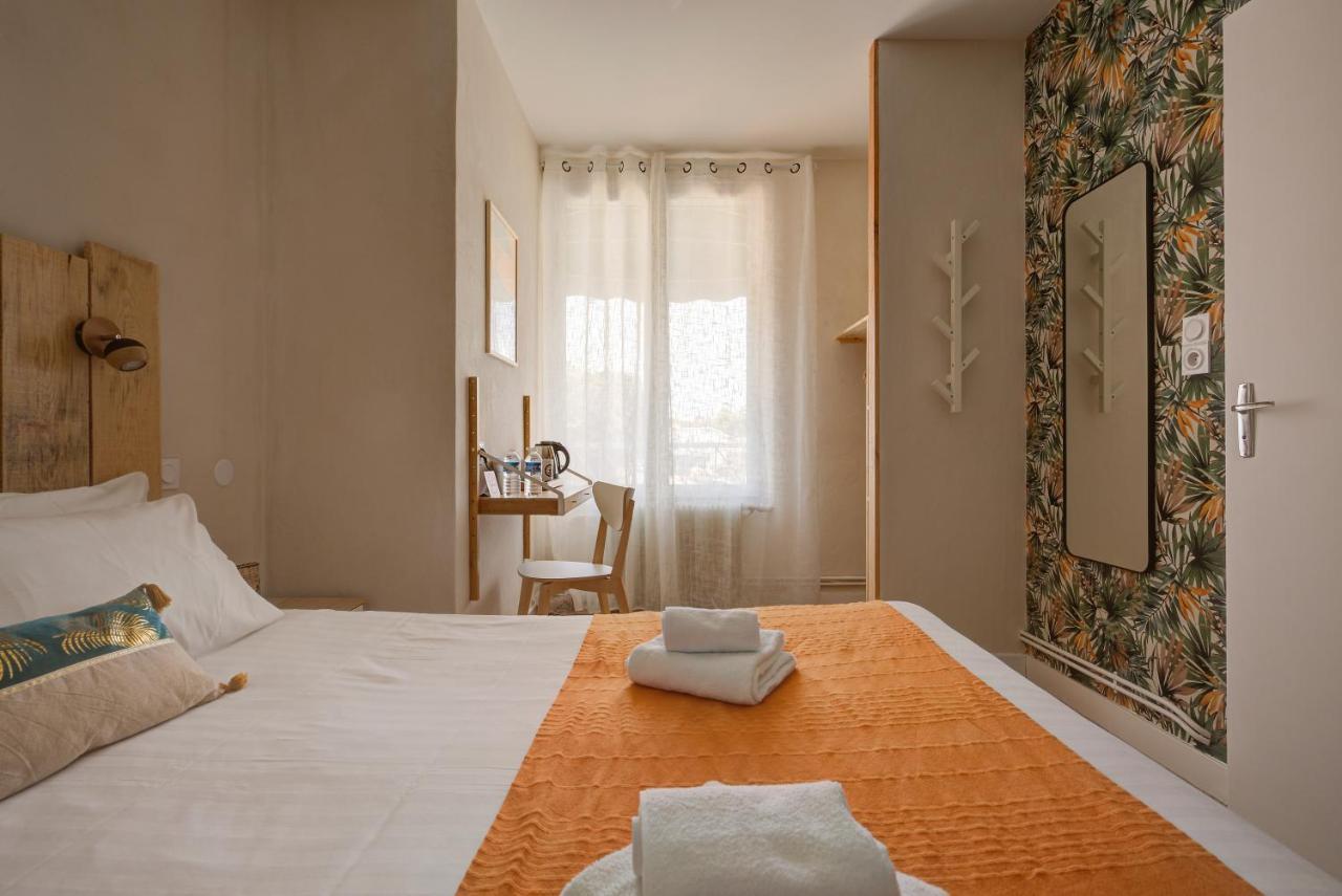 Beach Hotel - Le Grand Chalet รงซี-เลส์-แบ็งส์ ภายนอก รูปภาพ