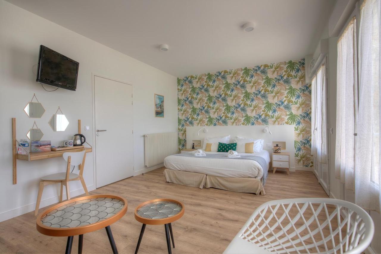 Beach Hotel - Le Grand Chalet รงซี-เลส์-แบ็งส์ ภายนอก รูปภาพ