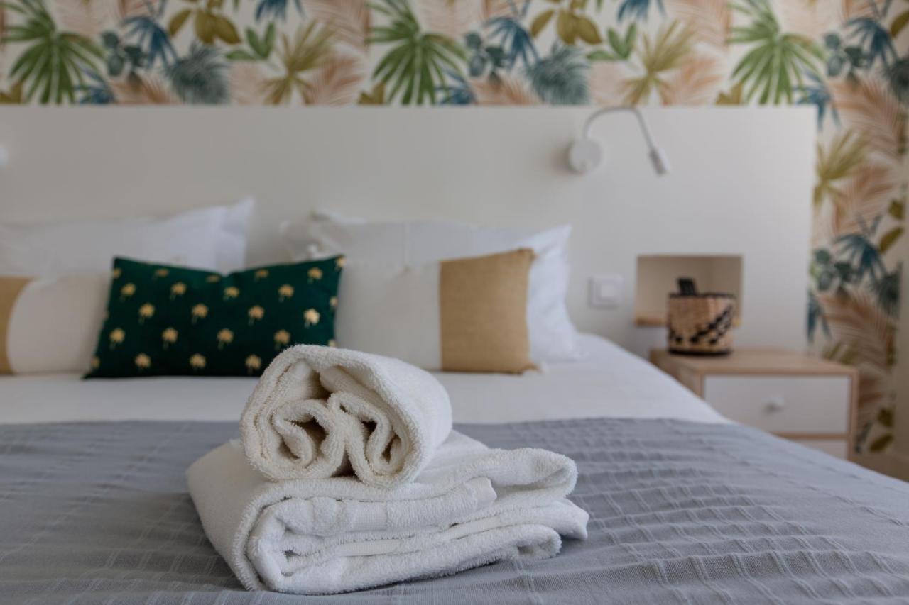 Beach Hotel - Le Grand Chalet รงซี-เลส์-แบ็งส์ ภายนอก รูปภาพ